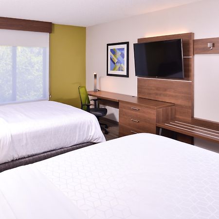 Holiday Inn Express Hotel & Suites Tampa-Anderson Road-Veterans Exp By Ihg West Chase Dış mekan fotoğraf
