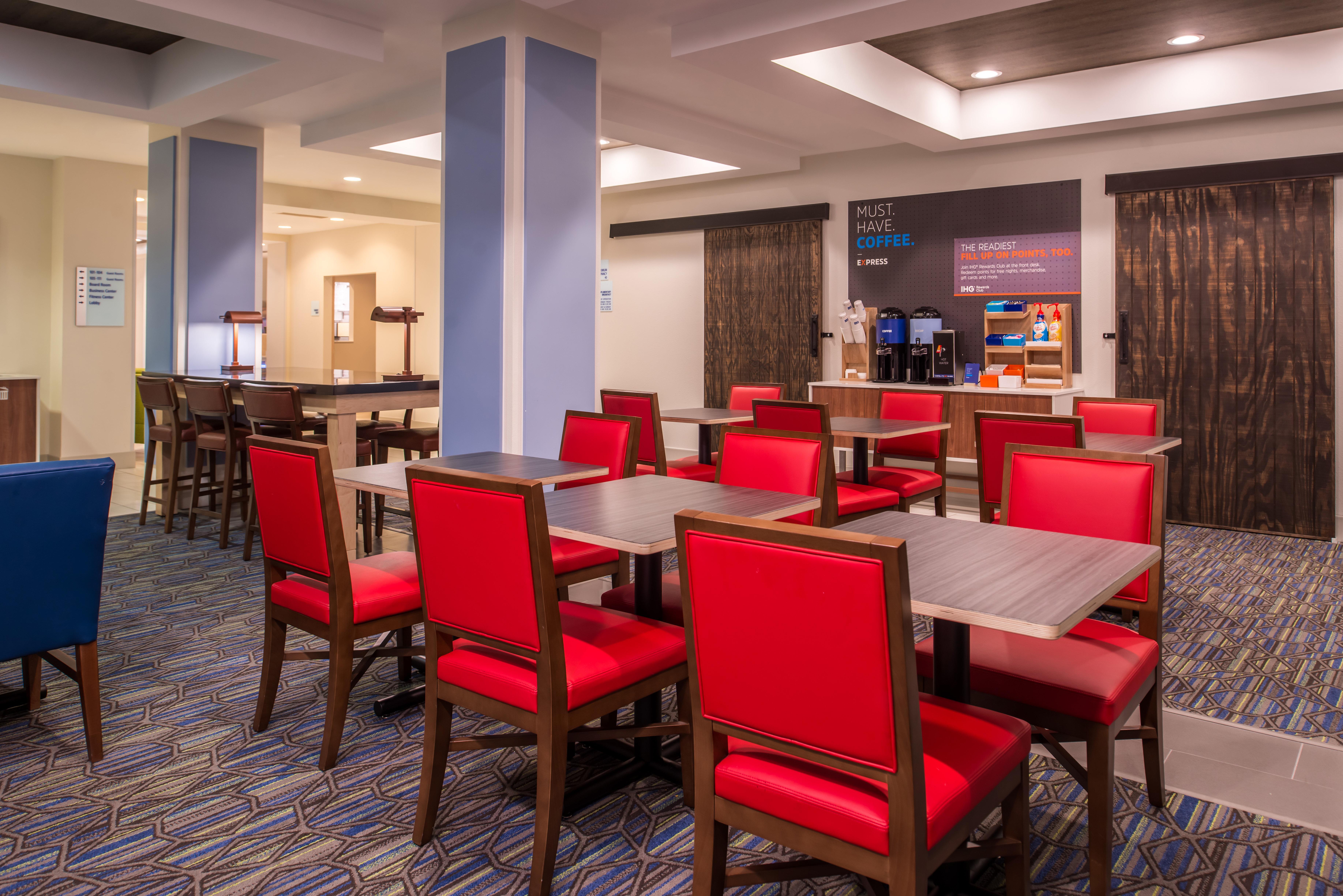 Holiday Inn Express Hotel & Suites Tampa-Anderson Road-Veterans Exp By Ihg West Chase Dış mekan fotoğraf
